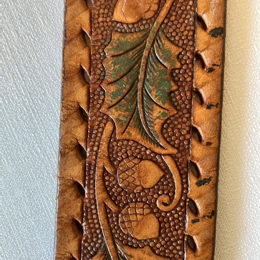 Brown‎ Leather Tooled Belt Acorn Leaf Design with Green Accents Size 34